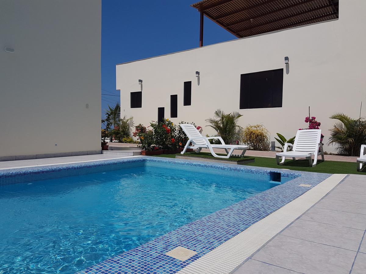 Matices Del Mar En Canoas Canoas de Punta Sal Exterior foto