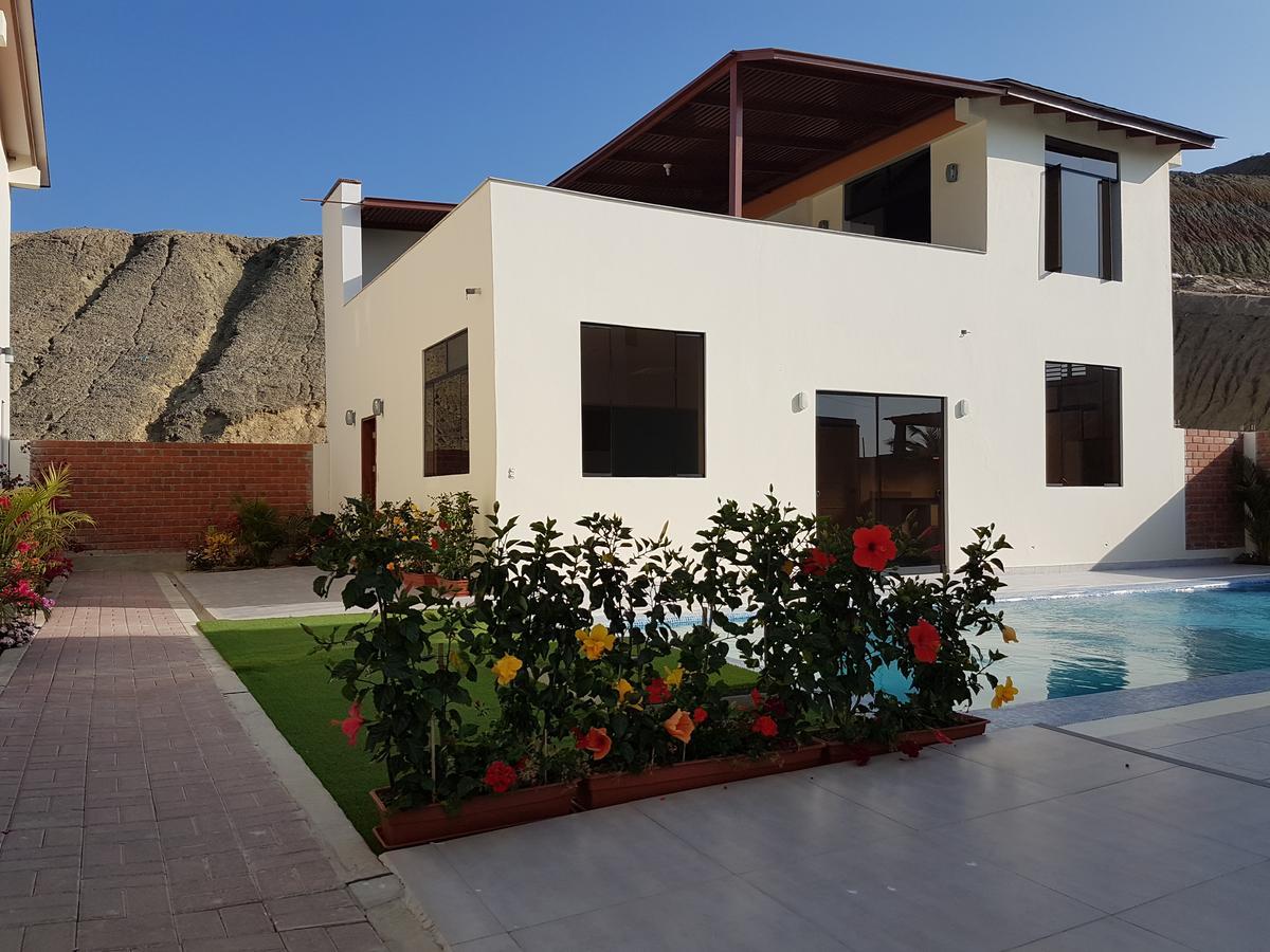 Matices Del Mar En Canoas Canoas de Punta Sal Exterior foto